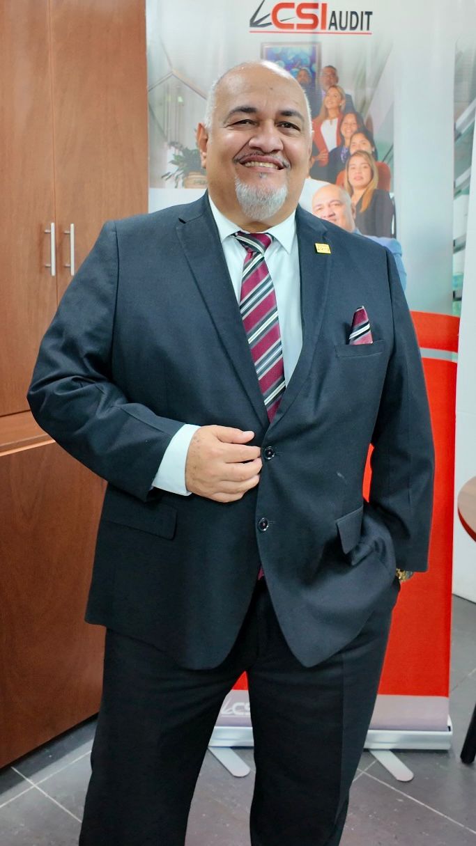 Elí Felipe Cabezas J.